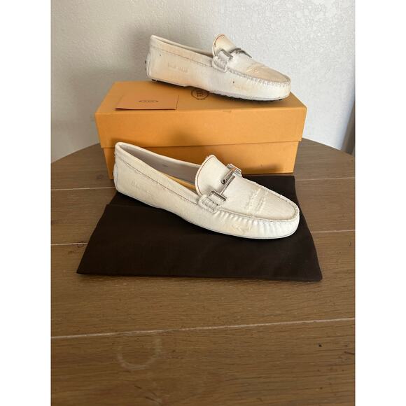 NIB Tods Gommini Double T Loafers in Bianco 38 1/2